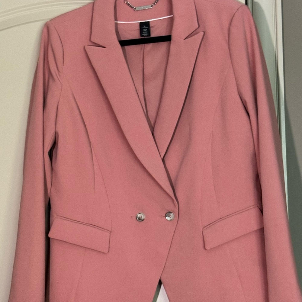 White House Black Market Pink Blazer with Notched Lapels